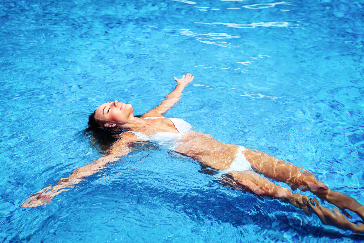 piscine propre équipement pompe