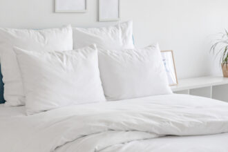 Punaise de lit à Carqueiranne : pourquoi faire appel à un expert plutôt que de tenter de résoudre seul ?